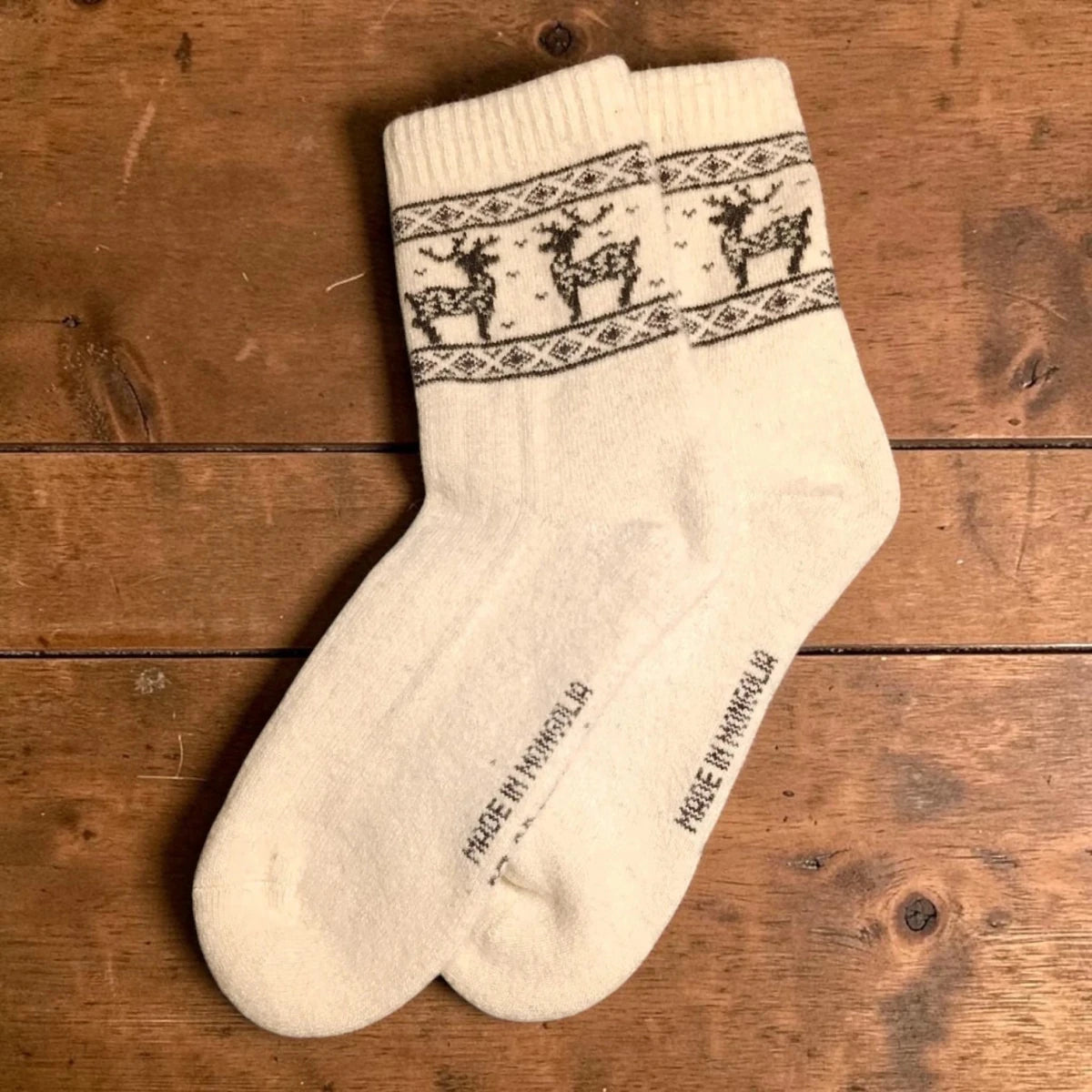 Chaussettes 100 % Laine de Mouton de Mongolie – Motif Cerf Nordique | Altai Origin - Altai Origin